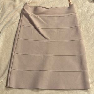 Bcbg maxazria pale pink mini skirt size xs